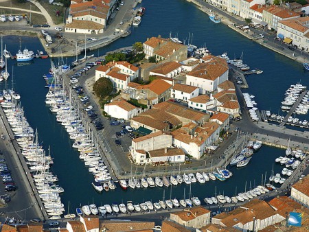 SAINT MARTIN DE RÉ :  LE PORT